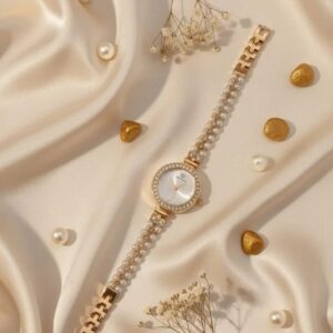 Stylish Women's Quartz Watch With Chaip Strap